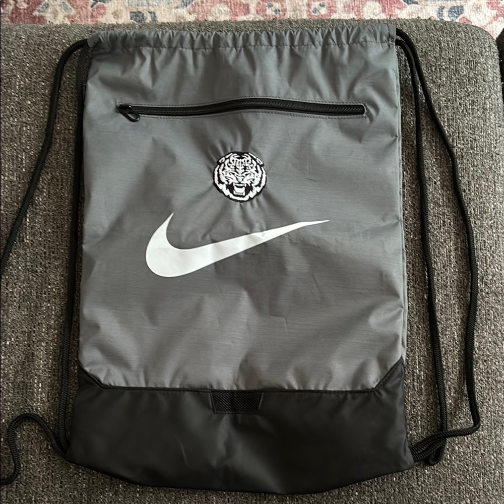 Nike Gray and Black Drawstring Bag
